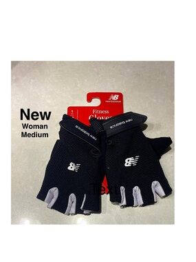 New New Balance lightweight Black & White Fitness Gloves woman Medium⭐️⭐️⭐️⭐️